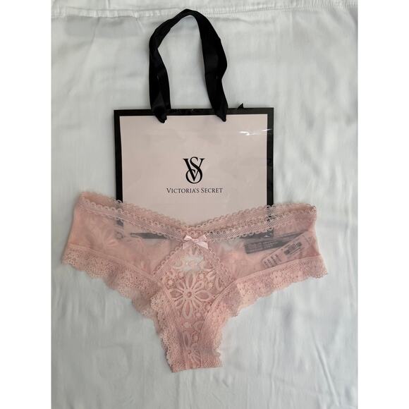 NWT Victoria’s Secret Vintage “Very Sexy” Lace Cheeky Panty Light Pink XS 2017 - Picture 1 of 5